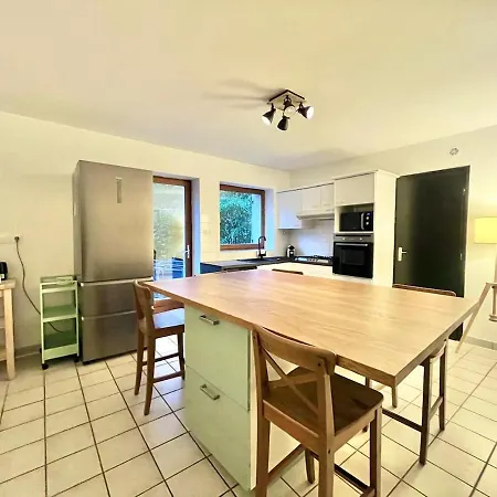Hébergement de vacances Maison La Clairière - Jardin Et Parking - 10 Pers - 4 - 15 Min De Lyon *